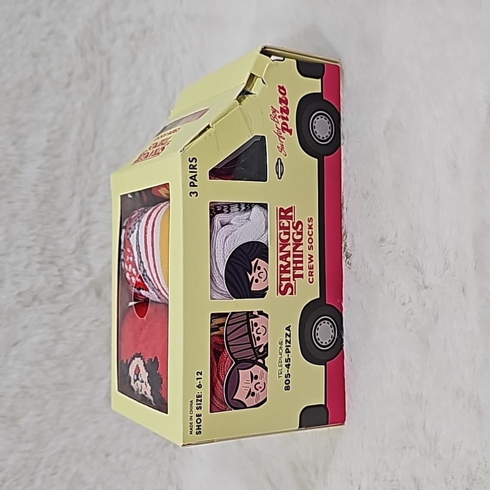 Stranger Things 3 Pairs Crew Socks Size 6-12